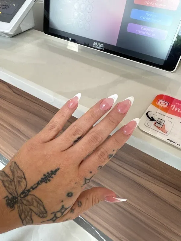 Lavella Nails Spa — Nail salon in Fulshear