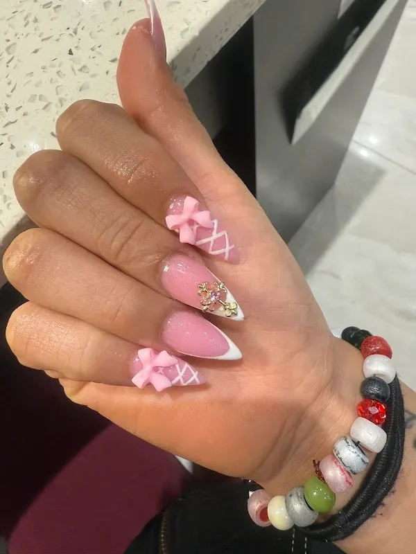 Classy Nails Of Tampa — Nail salon in Tampa