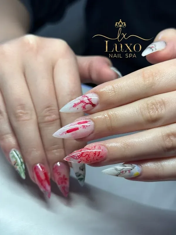 Luxo Nail Spa - Wicker Park — Nail salon in Chicago