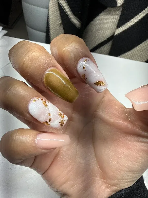 Luxury Spa Nails Bowie — Nail salon in Bowie