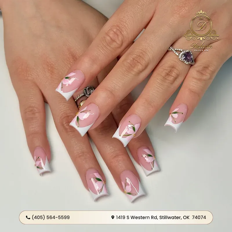 DELUXE NAILS & SPA — Nail salon in Stillwater