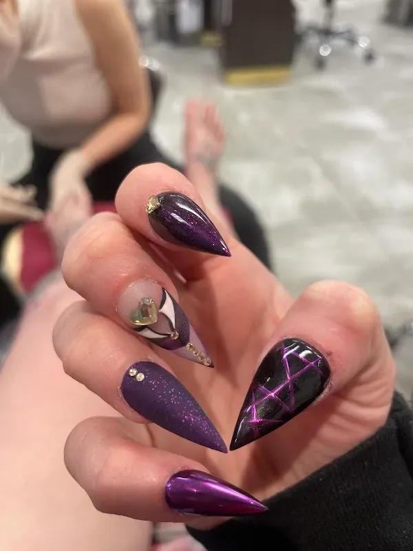 LUX Nails & Lashes — Nail salon in Aurora