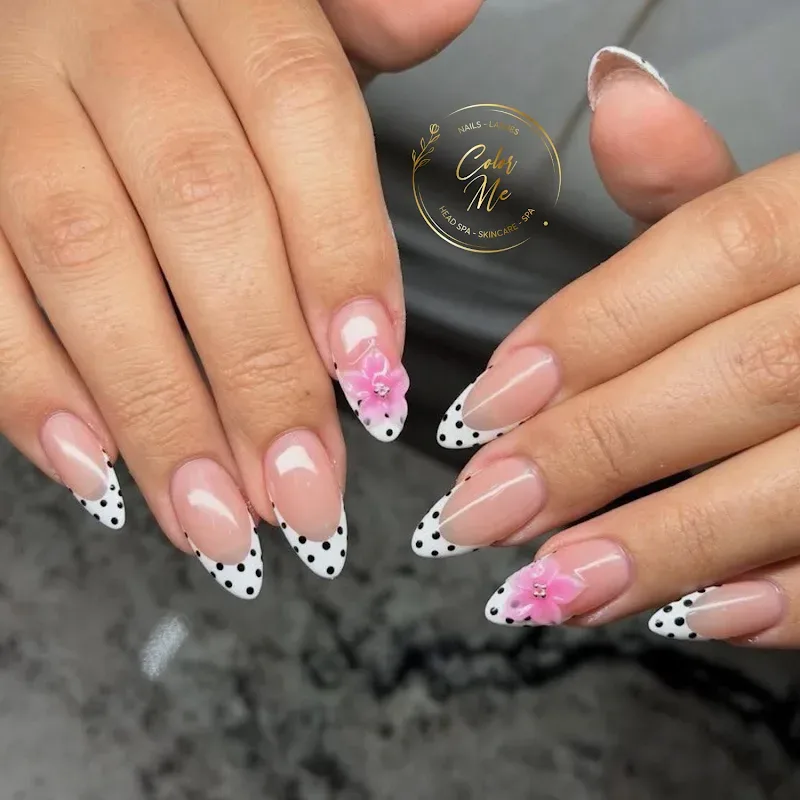 Color Me Nails Lashes and Spa — Beauty salon in Fruitland