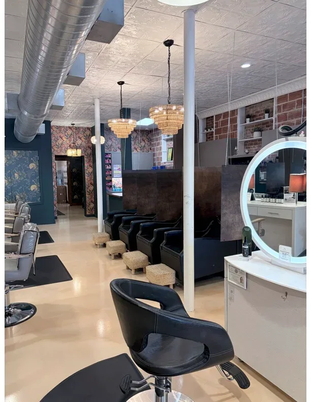 Razmataz Salon — Beauty salon in Georgetown