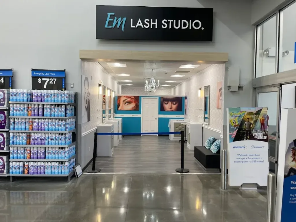 Em lash studio — Beauty salon in Missouri City