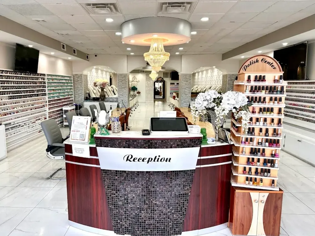 Pearl Nail Spa (SNS Dipping Powder) — Beauty salon in Fayetteville
