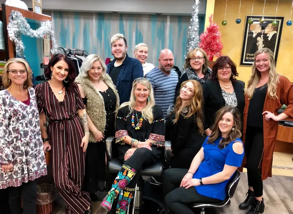 Salon Amore — Beauty salon in Fridley
