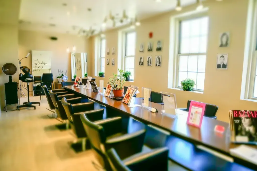 Avanti Salon — Beauty salon in Boston