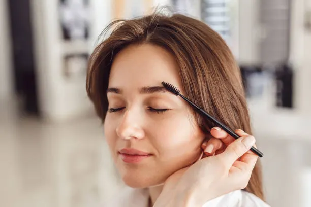 Eyebrows Expert Salon — Beauty salon in Elgin