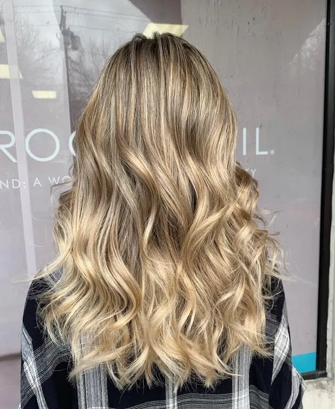 In-Style Salon — Beauty salon in West Islip