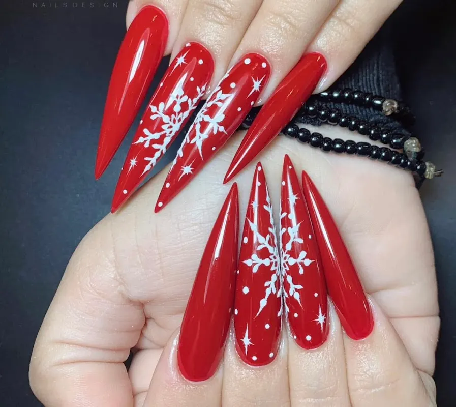 Queenbee Nail & Spa — Beauty salon in Farmington Hills