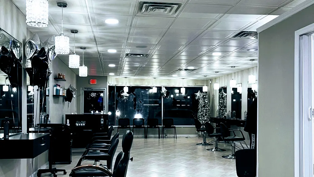 Touch of Class II — Beauty salon in New Hyde Park