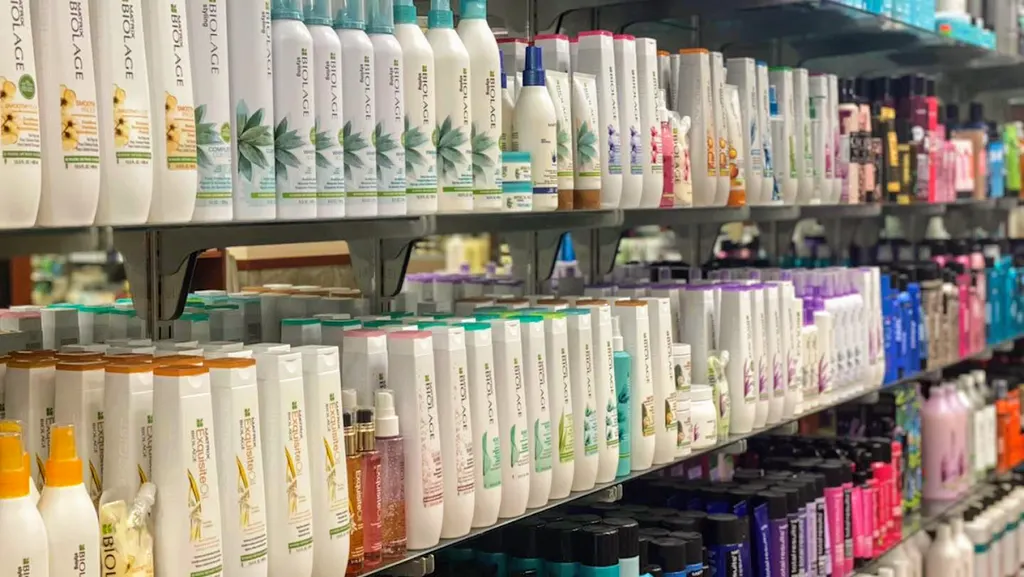 C & C UNISEX Hair Design — Beauty salon in Poughkeepsie