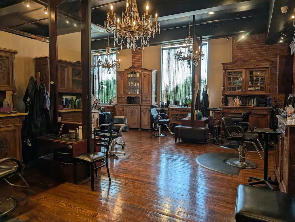 Benton Square Salon & Spa — Beauty salon in Rolla