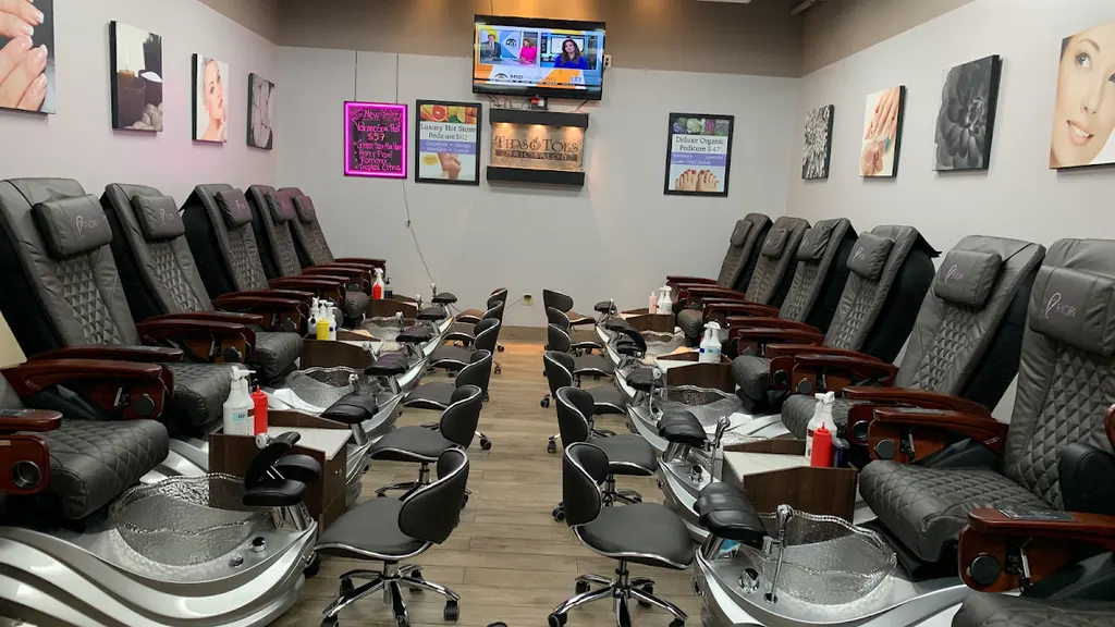 Tips N Toes — Beauty salon in Rochester