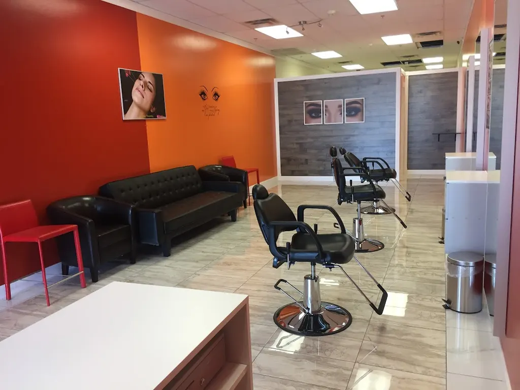 Brows Threading salons — Beauty salon in Peoria