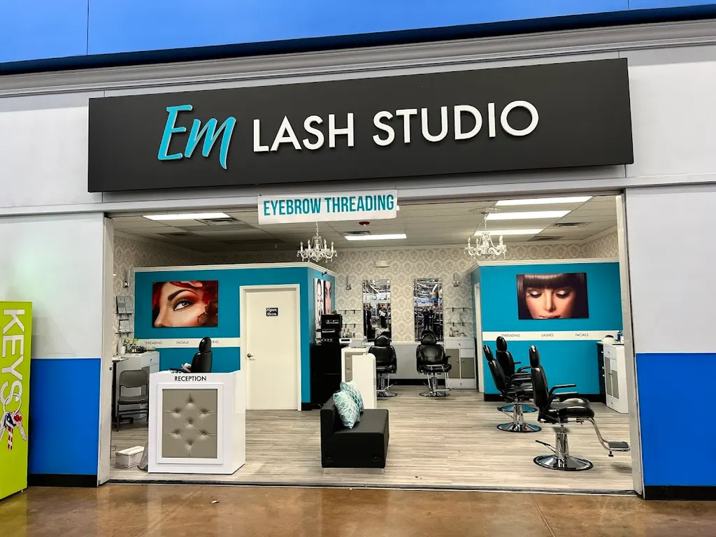 Em Lash Studio — Beauty salon in Dinuba