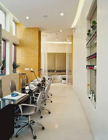 Asha SalonSpa — Beauty salon in Schaumburg