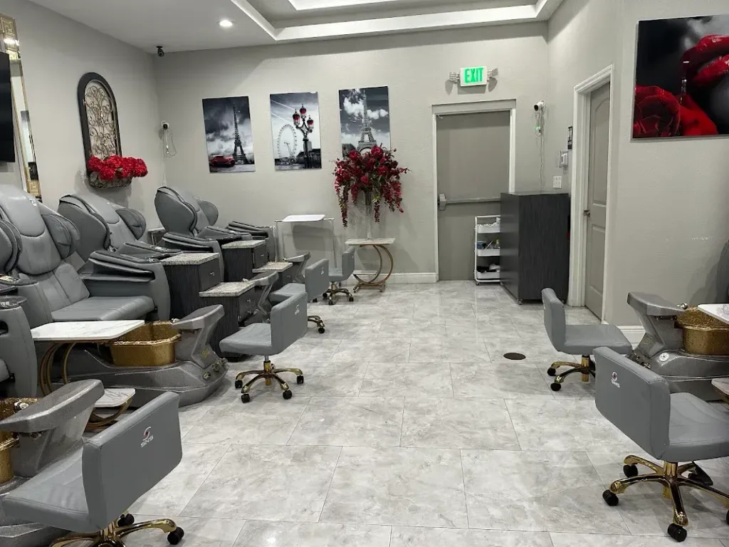 LUCKY NAILS and Spa — Nail salon in Winter Haven