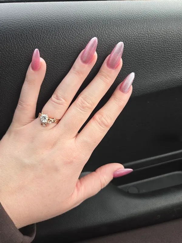 LA Nails — Nail salon in Clinton Township