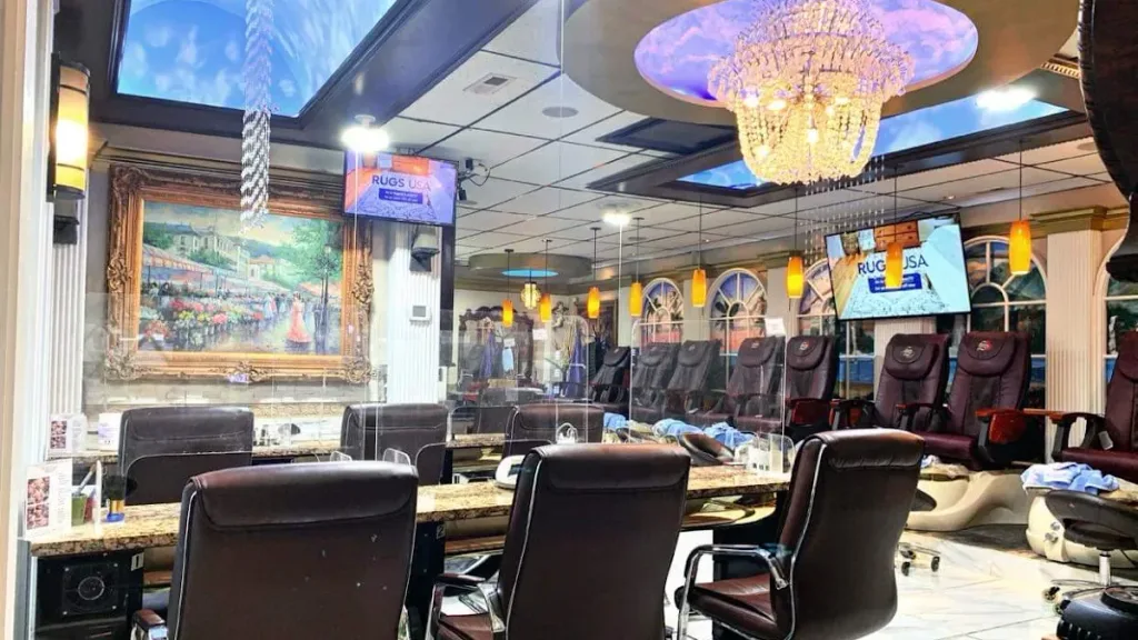 Diva Nails & Spa Salon Knoxville (Bearden) Near UTK Campus — Nail salon in Knoxville