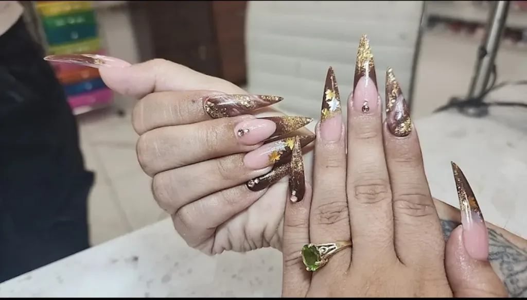 SkyLab Nails & Spa — Nail salon in Chico