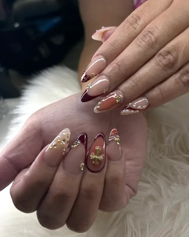 Diamond nailz and spa — Nail salon in American Fork