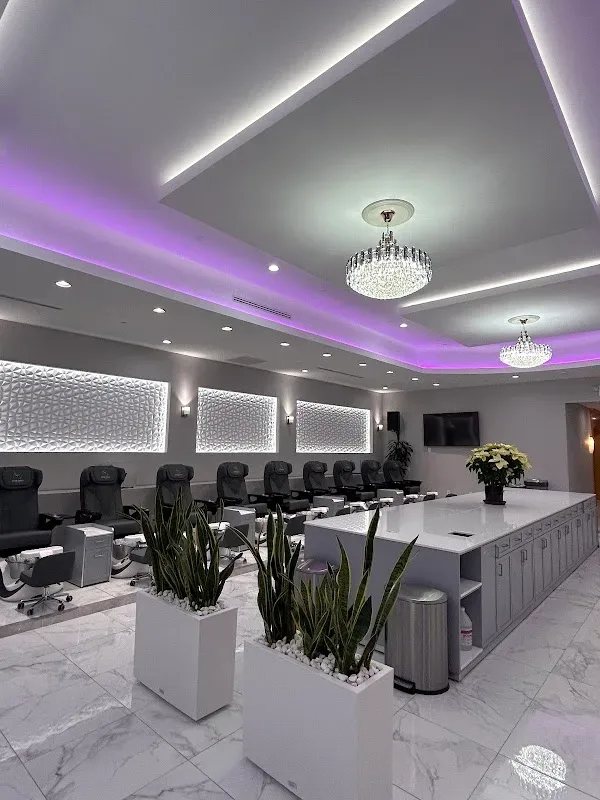 Blink Nails — Nail salon in Woodbridge