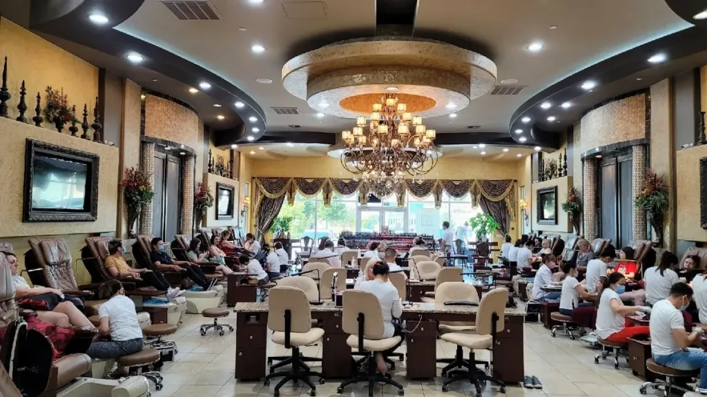 Grandlux Nail Salon Highland - 15% OFF First Visit — Nail salon in Flower Mound