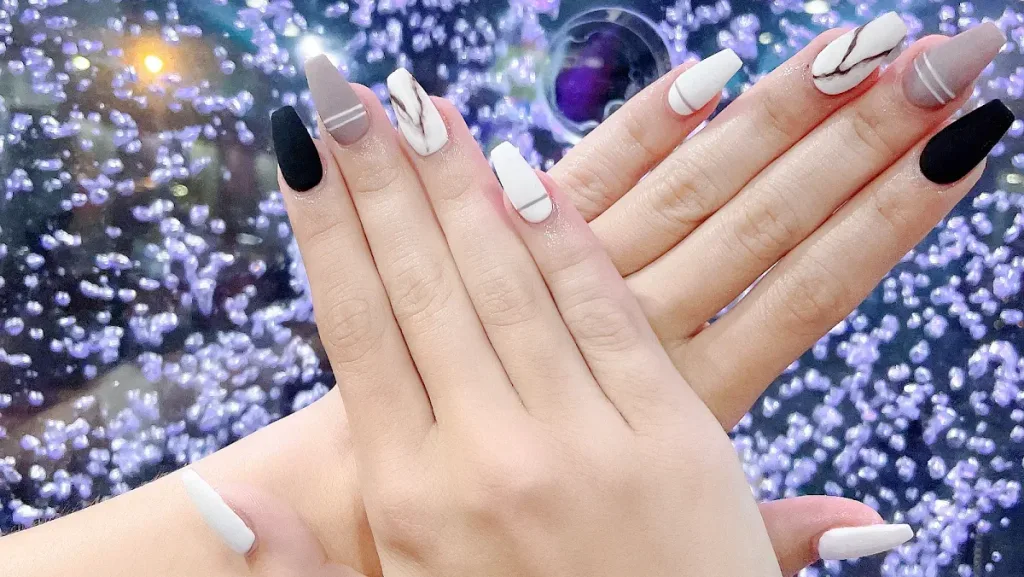 Super Nails — Nail salon in Bowling Green