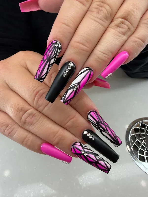 Lush Nail Bar Grant Park — Nail salon in Atlanta