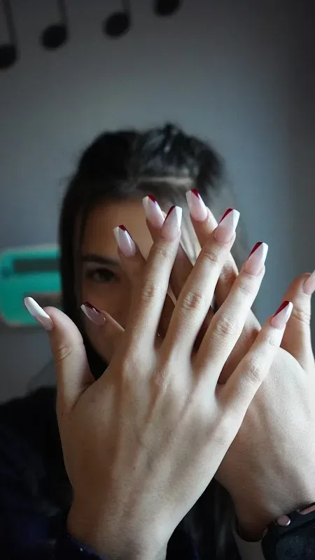 King's Nails — Nail salon in Brandon
