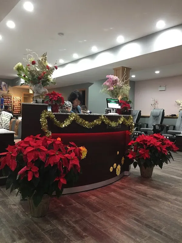Ci Ci Nails 1 — Nail salon in Chicago