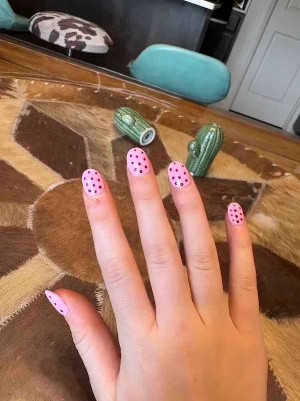 Chandelier Nails — Nail salon in Spanish Fork