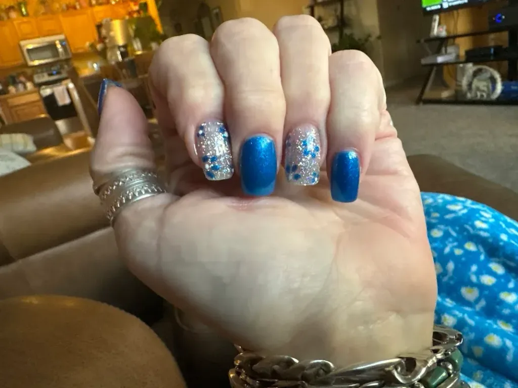 Snappy Nails — Nail salon in Thornton