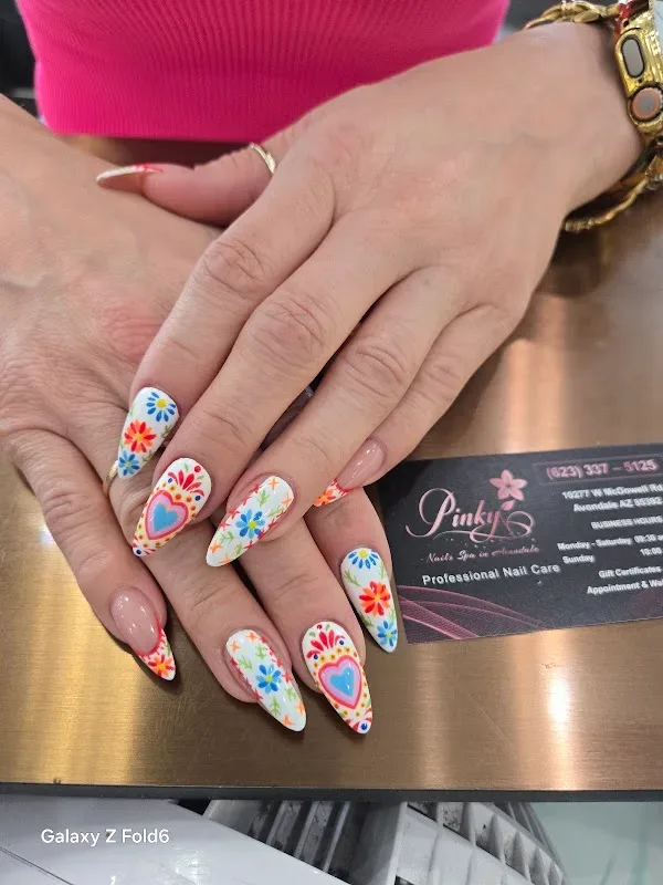 Pinky Nails & Spa — Nail salon in Avondale