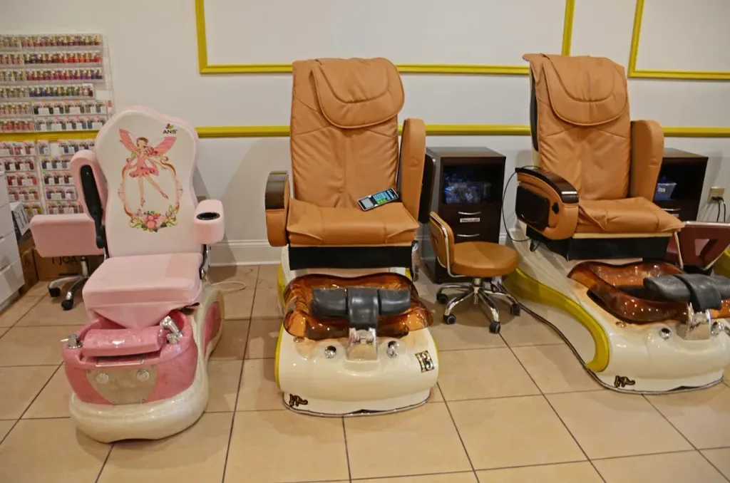 T&N Nail Bar — Nail salon in Versailles