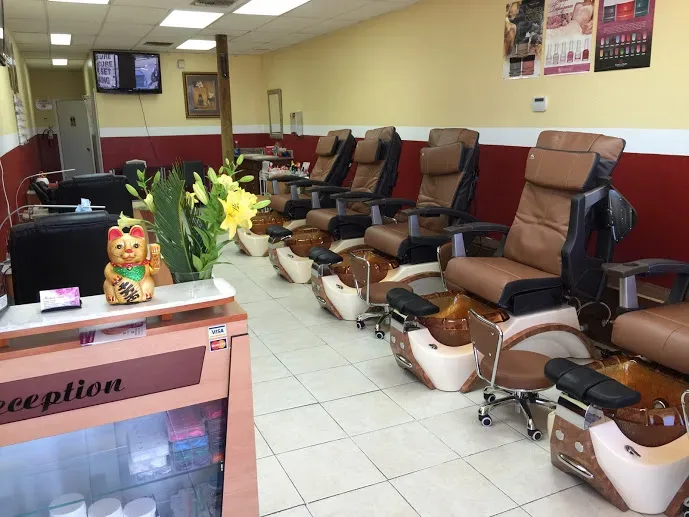 Modern Nails — Nail salon in Galveston