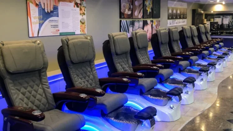 Final Touch Nails & Spa — Nail salon in Tucson