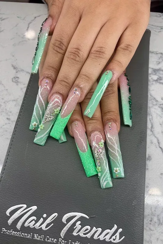 Nail Trends — Nail salon in Phoenix