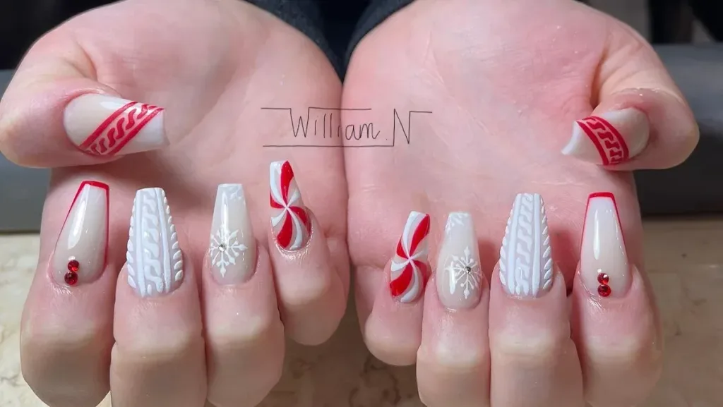 Creative Nails — Nail salon in Carpentersville