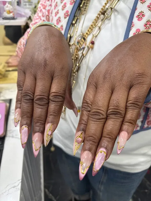Kiara Nail Spa Evanston — Nail salon in Evanston