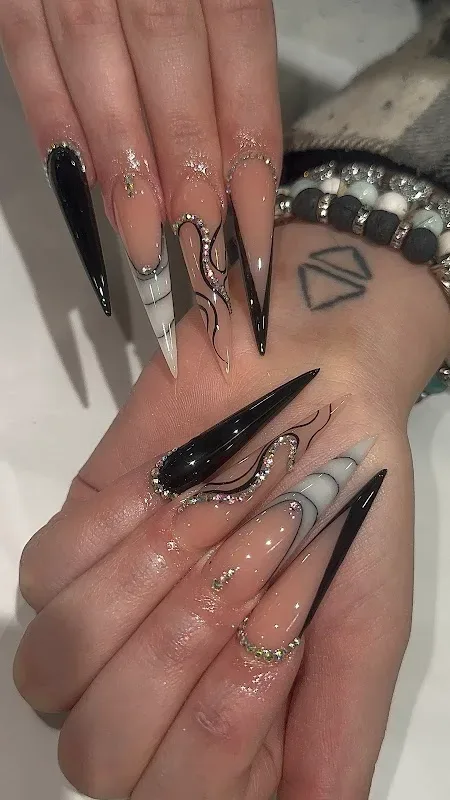 King Nails I — Nail salon in Oak Park