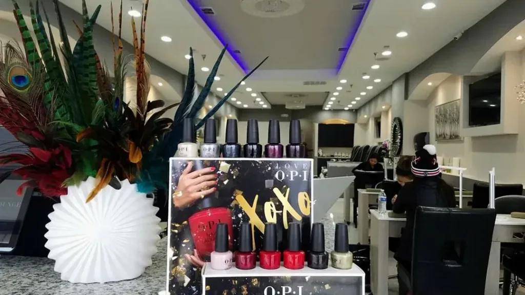 Nail Lounge — Nail salon in Aurora