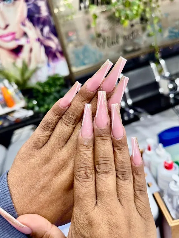 Lisa's Nails And Spas — Nail salon in Fresno