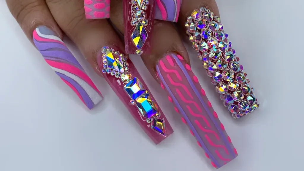 City Nail & Spa — Nail salon in Warren