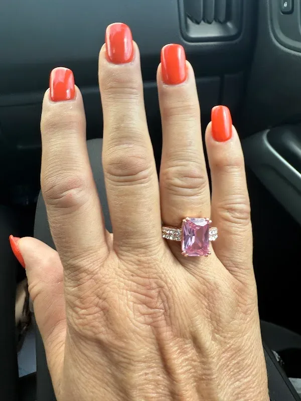 Idol Nails & Spa — Nail salon in Corinth