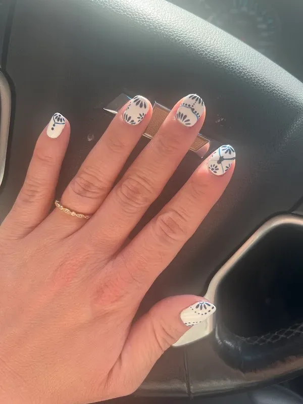 LT Nails — Nail salon in Grove City