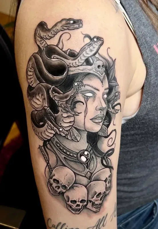 Redink Tattoo Studio — Tattoo shop in New York