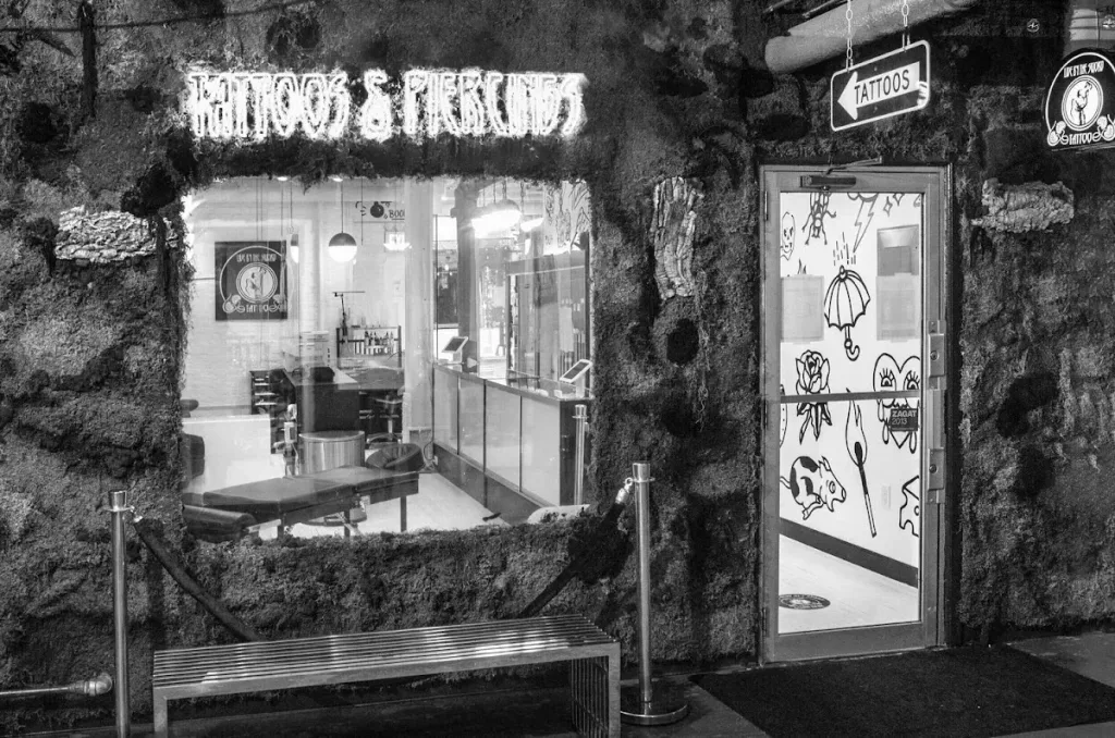 Live By The Sword Tattoo - Williamsburg — Tattoo and piercing shop in Brooklyn